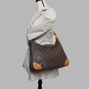 Louis Vuitton Boulogne 35 Monogram Canvas Shoulder Bag / Crossbody